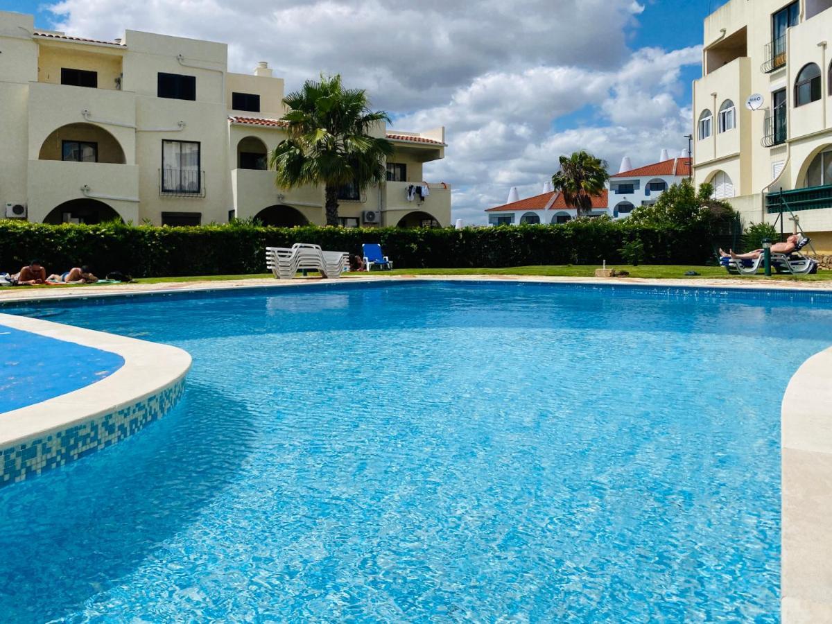 אלבופיירה Apartamentos Poente Da Aldeia מראה חיצוני תמונה