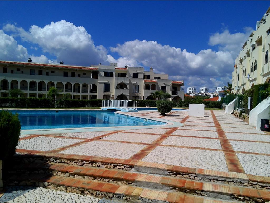 אלבופיירה Apartamentos Poente Da Aldeia מראה חיצוני תמונה