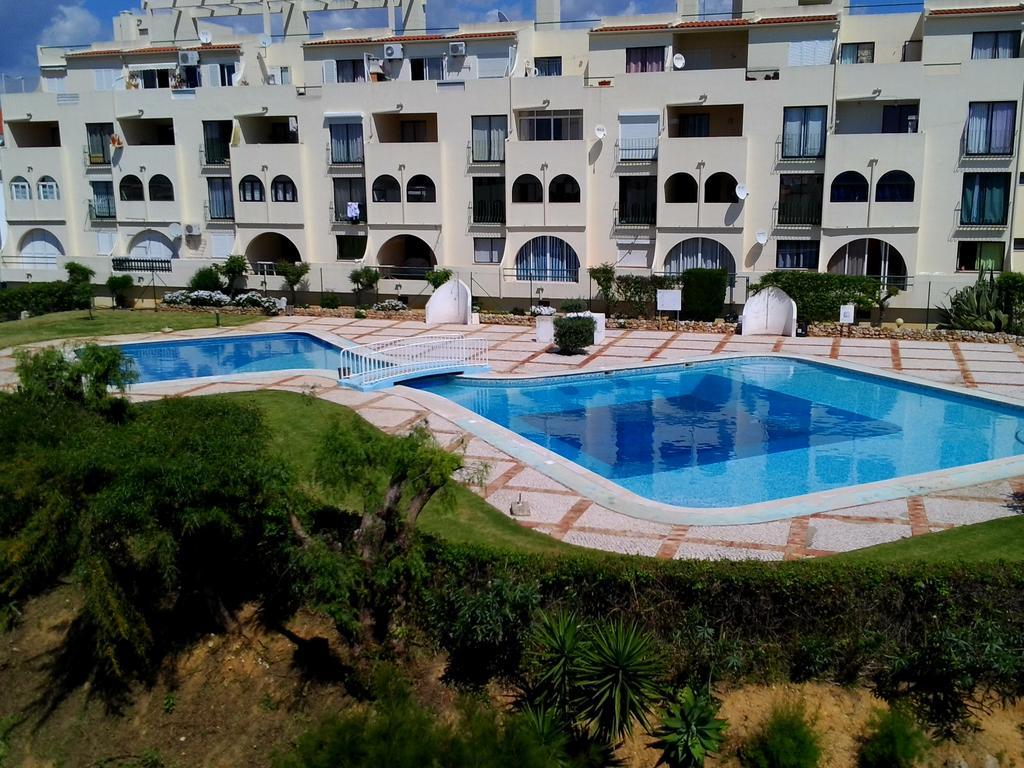 אלבופיירה Apartamentos Poente Da Aldeia מראה חיצוני תמונה